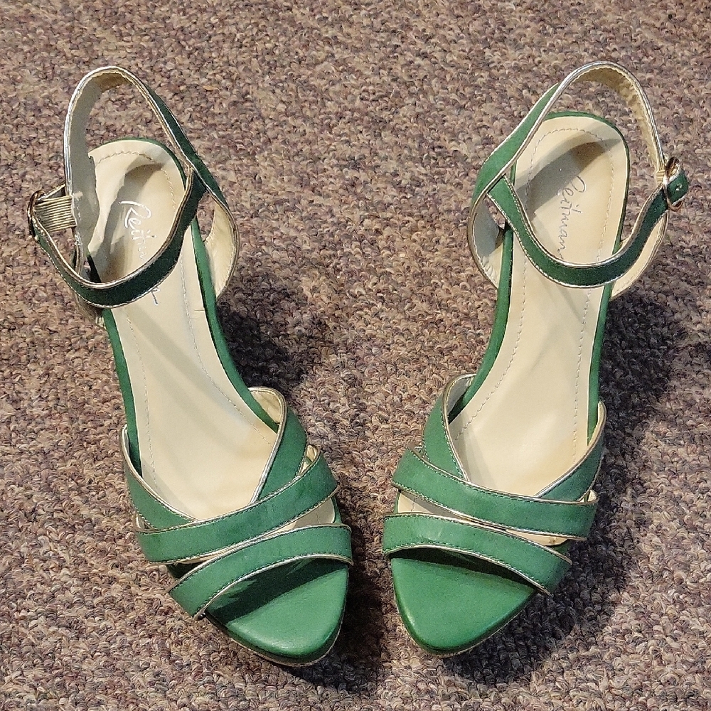 Reitmans Green Strappy Sandals